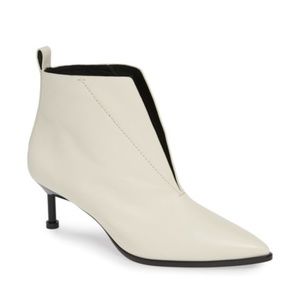 Mercedes Castillo Kasuri Pointy Toe stilleto Boot